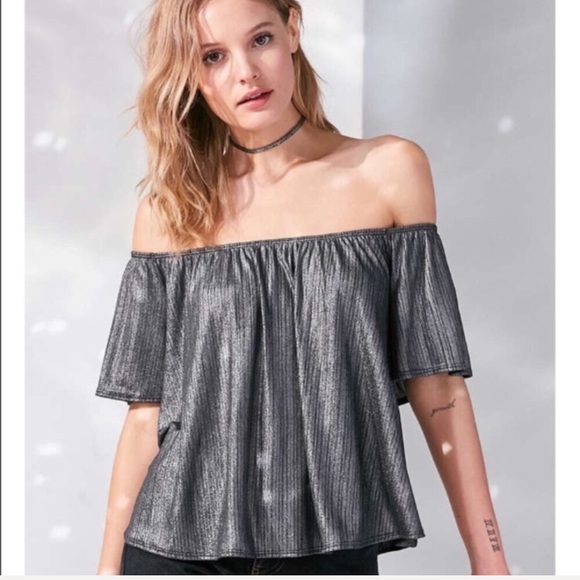 Urban Outfitters Bianca Off The Shoulder Top NWT - Picture 3 of 7